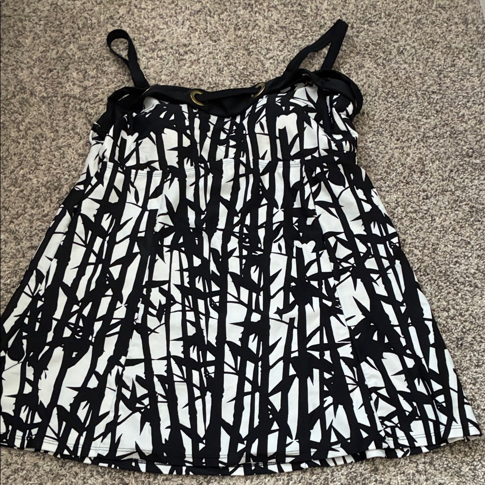 Stylish Venus brand Black and White Women's Swim tankini Top - longer length
